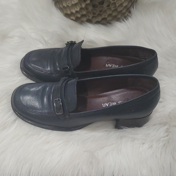 Jones Wear Women's Navy Loafers with Buckle - Picture 6 of 14